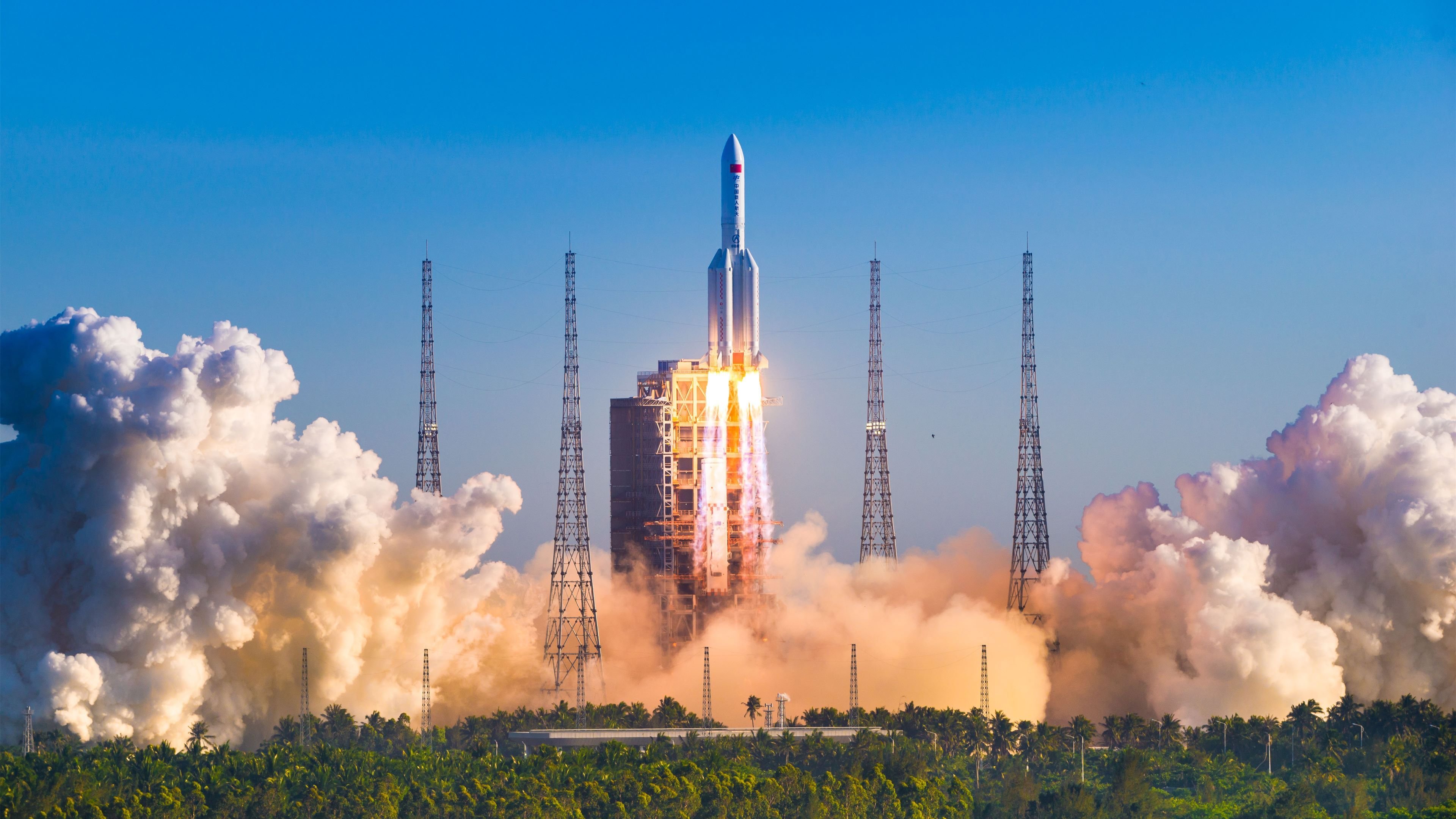 kaiyun官方网站-_魔幻夜光跑步赛：光影交织，燃爆夜晚_，夜光跑道