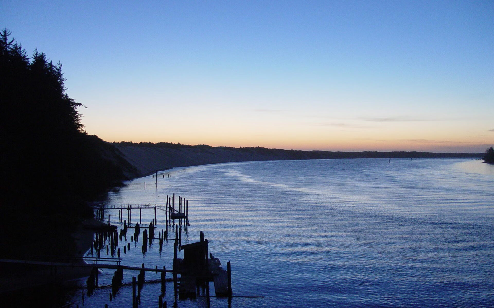 国际漂浮足球:水上足球的新玩法,水上足球活动方案