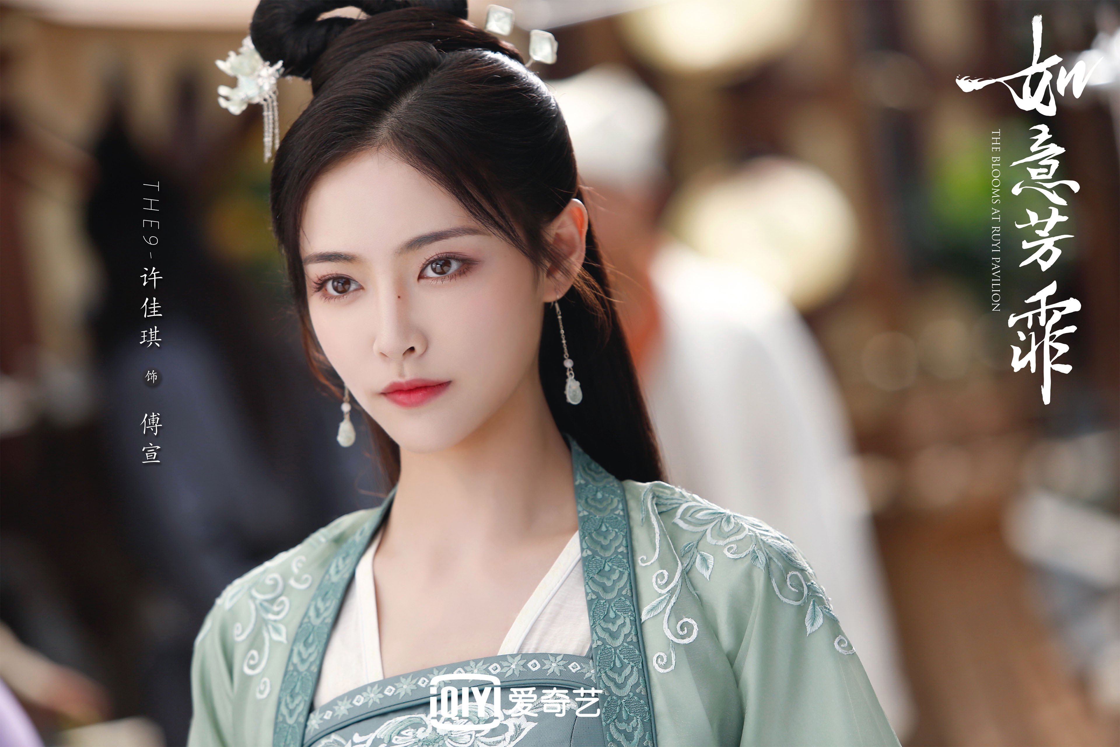 kaiyun网站-极光队全队发挥出色，成功逆转比分，极光队徽