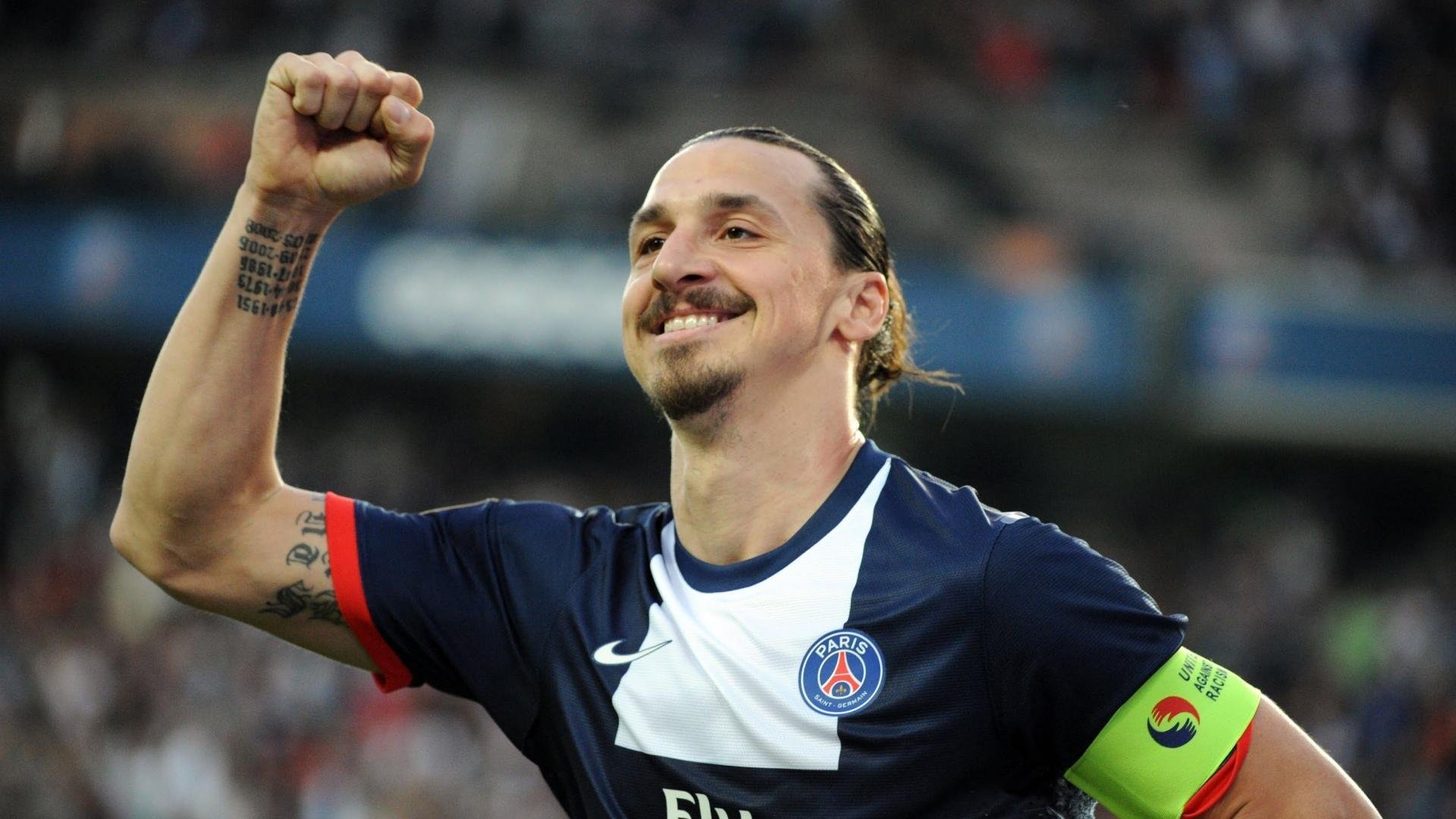 “新加坡泳池激战!2025世界游泳锦标赛精彩开幕”