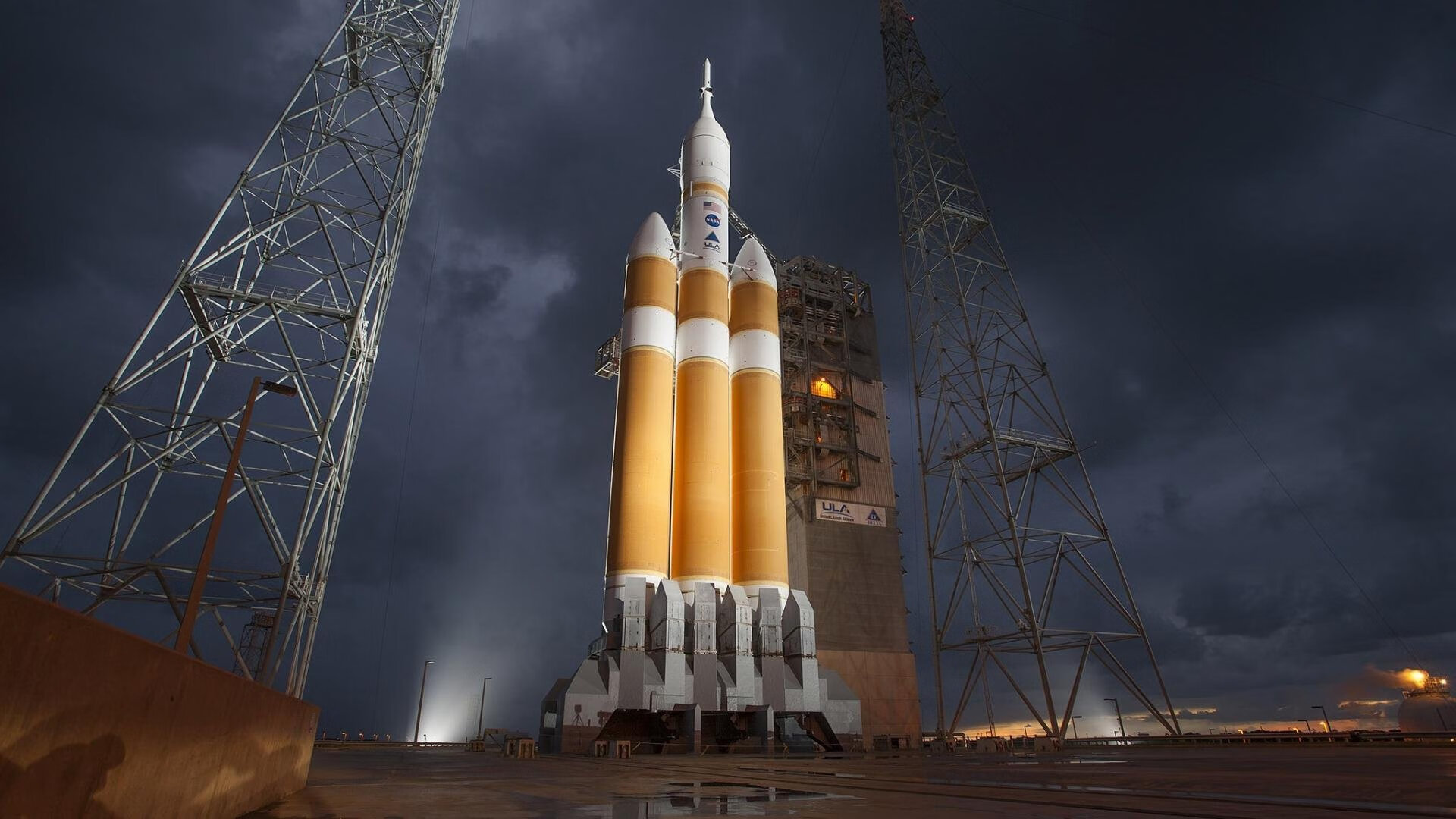 “腰旗橄榄球:东部新区赛场开启新型竞技时代”