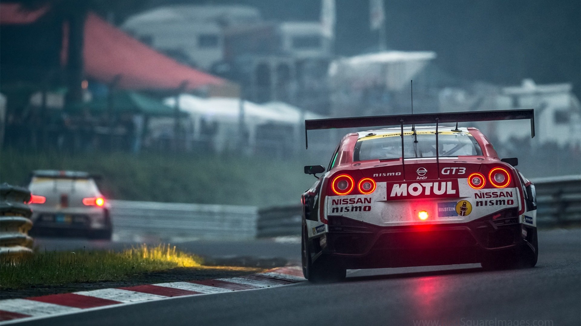 kaiyun体育app-仰泳选手滑行延长，动作连贯，仰泳划水路线