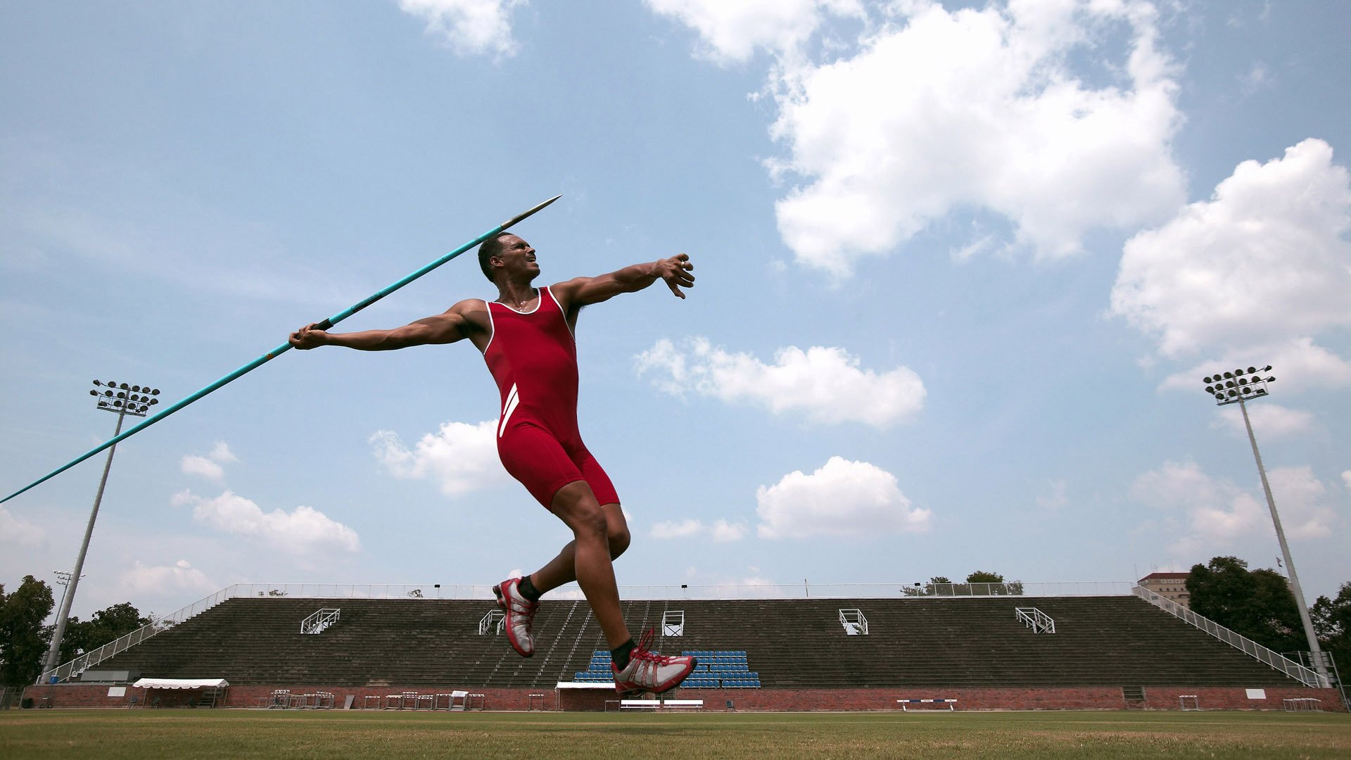 开云·体育官网APP下载-跳水决赛突尼斯男将冲击奖牌，2016跳水视频